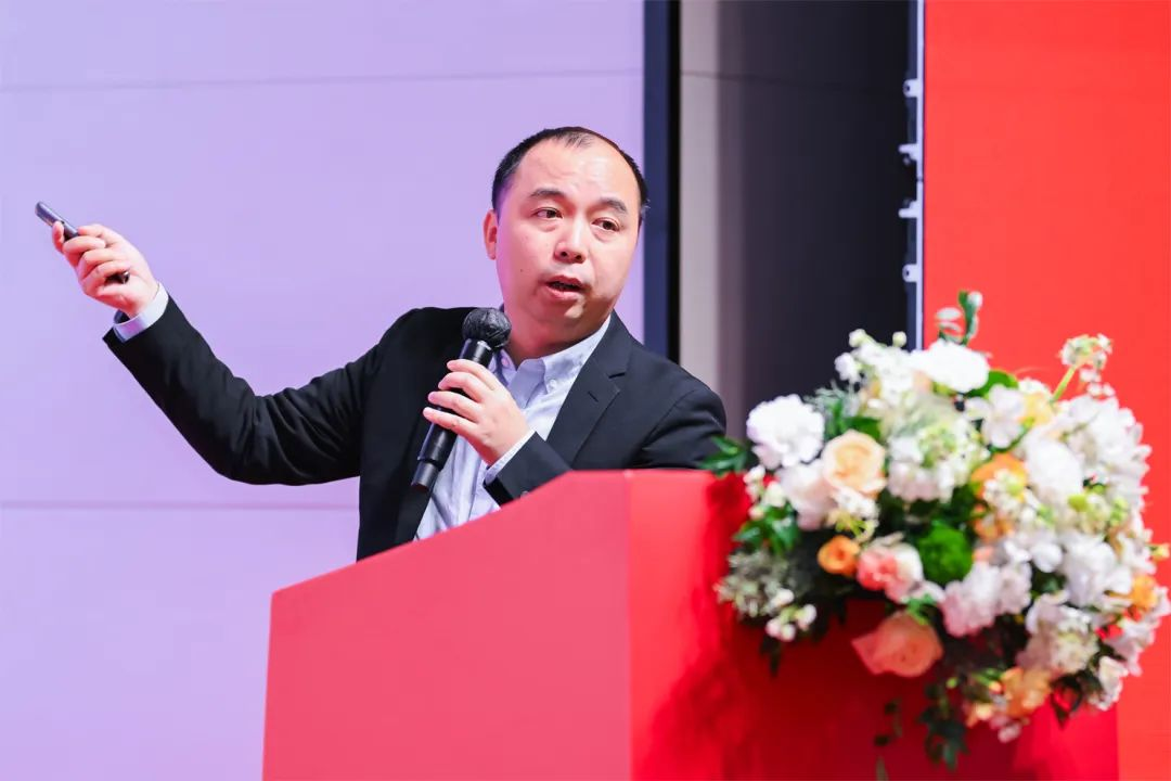 集团财审总监何勇